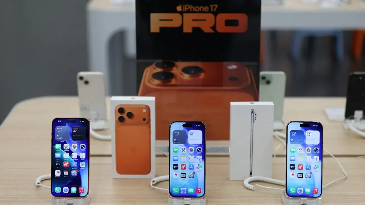 تحديث iOS 26.3 يركز على الأمان ويقدم مزايا للخصوصية وخيارات تخصيص الشاشة، مع أدوات تسهيل الانتقال بين النظامين