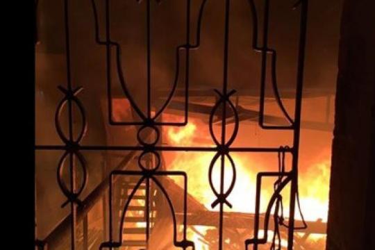 إصابتان واحتراق منزل خلال اقتحام مخيم قلنديا وكفر عقب شمال القدس