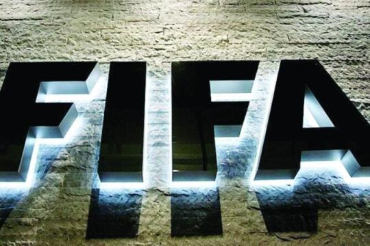 تعديلات صارمة من فيفا قبل مونديال 2026: بطاقات حمراء للمشادات والاحتجاجات داخل الملعب