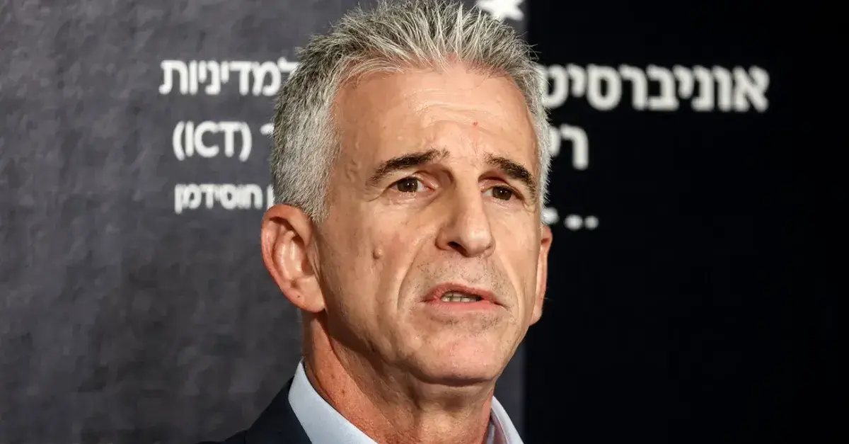 دافيد برنياع يتحدث عن عمليات داخل طهران وتعاون استخباراتي مع واشنطن وتل أبيب ويؤكد استمرار “الحملة” بعد الحرب