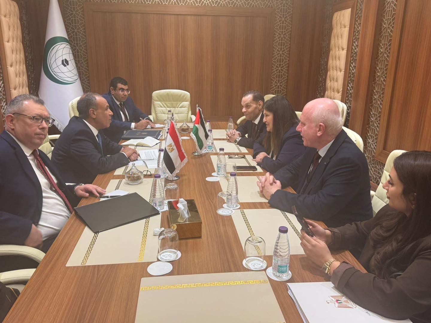 عبد العاطي يبحث مع نظيرته الفلسطينية مستجدات الأوضاع ويشدد على وحدة الأراضي الفلسطينية ورفض التهجير