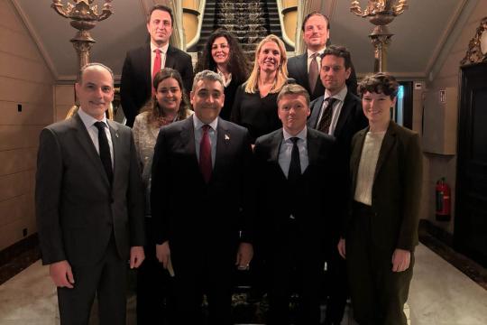 فلسطين وهولندا تعقدان الجولة السادسة من المشاورات السياسية وتبحثان آفاق حل الدولتين