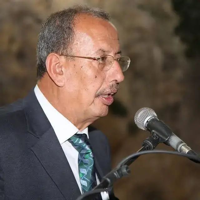وفاة وكيل وزارة الثقافة الأسبق وأحد أبرز الأصوات الأدبية الفلسطينية بعد مسيرة حافلة بالعطاء الوطني والثقافي