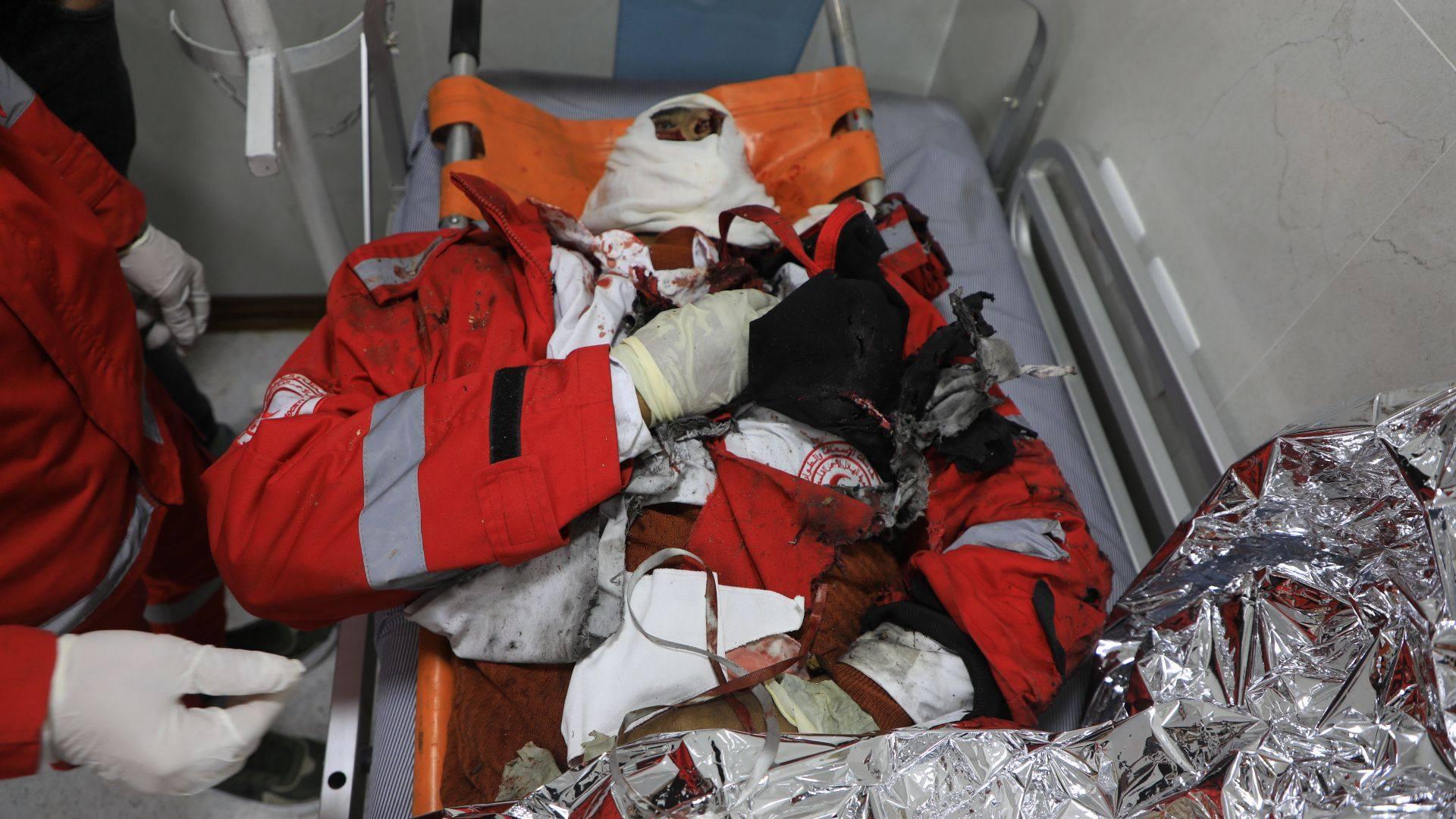 ارتفاع عدد موظفي ومتطوعي الهلال الأحمر الفلسطيني الذين قتلوا منذ بداية النزاع إلى 32 شخصاً