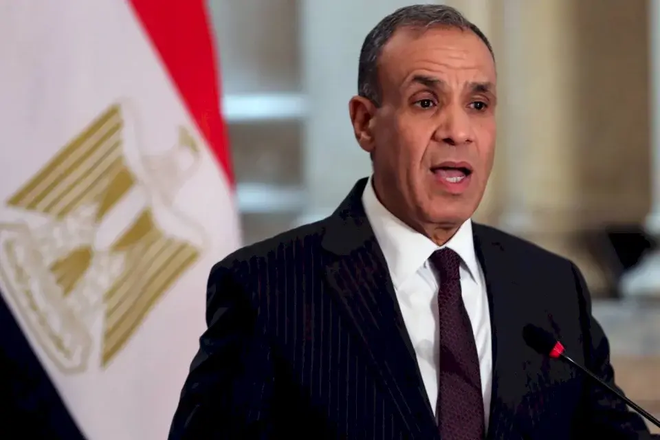 القاهرة تسعى لتمكين الفلسطينيين من إدارة القطاع بنفسهم وتؤكد رفضها لأي إدارة أجنبية لغزة