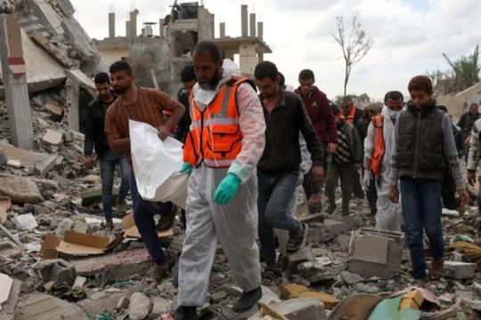 ارتفاع حصيلة الشهداء في قطاع غزة إلى 70,665 منذ بدء العدوان