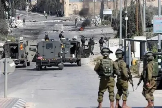 قوات الاحتلال تقتحم سلوان وشعفاط وتنفذ اعتقالات ومداهمات في القدس
