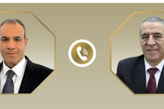 اتصال هاتفي بين حسين الشيخ وبدر عبد العاطي لبحث تطورات الأوضاع الفلسطينية والتصعيد الإقليمي