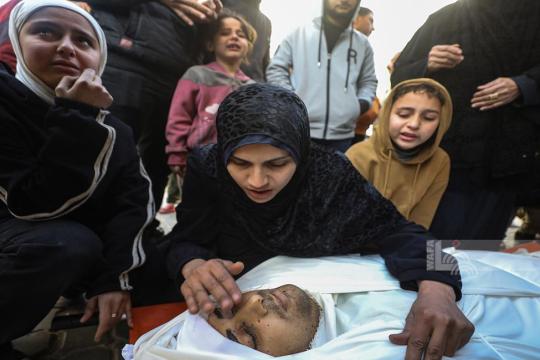 تصاعد الاعتداءات الإسرائيلية في قطاع غزة.. استشهاد فلسطيني وإصابات جديدة