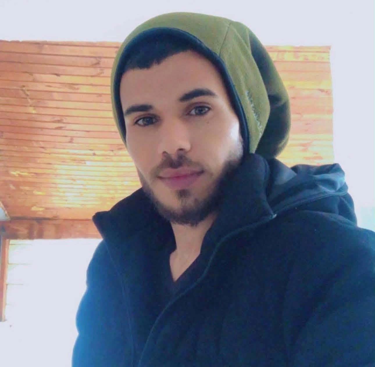 قوات الاحتلال تحتجز جثمان الشهيد وتمنع الهلال الأحمر من الوصول للمكان