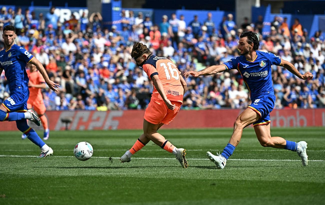 فريق هانزي فليك يبتعد في الصدارة بعد تعثر ريال مدريد ويحتاج 5 نقاط فقط للتتويج