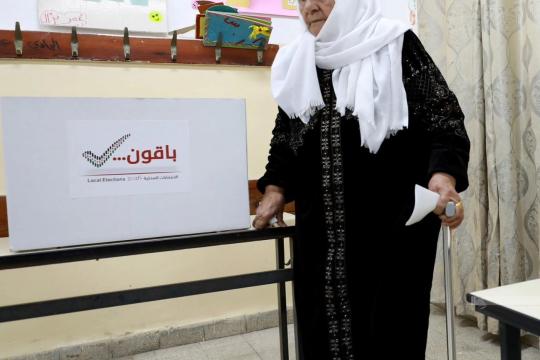 انتهاء الاقتراع في الانتخابات المحلية 2026 وبدء فرز الأصوات في الضفة ودير البلح