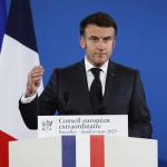 ماكرون يدعو لحوار مع بوتين بعد موافقة الاتحاد الأوروبي على دعم أوكرانيا بـ90 مليار يورو