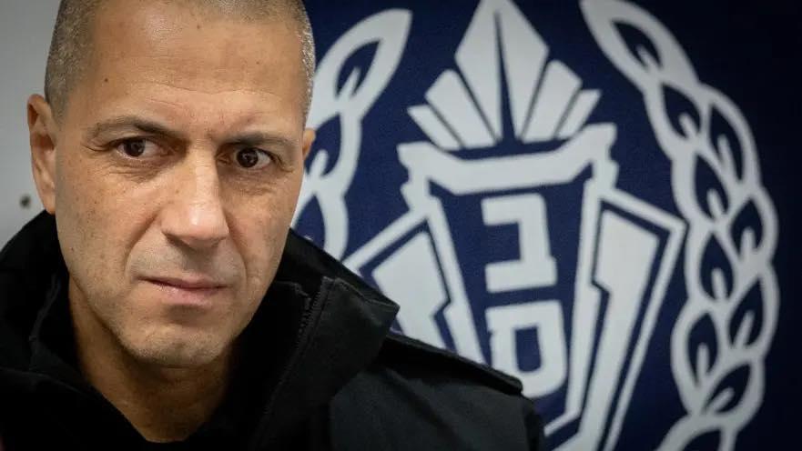 اتهامات بالفساد وعرقلة العدالة تطال مفوض السجون الإسرائيلي