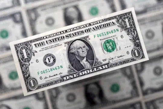 الدولار يواصل الصعود مع تصاعد توقعات تشديد الفيدرالي الأميركي لأسعار الفائدة