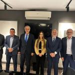 اللجنة الوطنية لإدارة غزة تبحث مع السفير اليوناني دعم الإغاثة وعلاج الجرحى