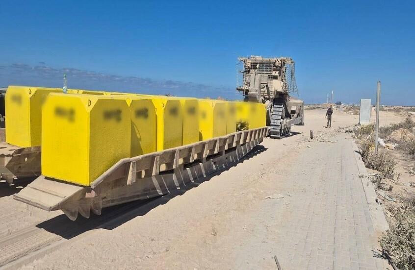 قلق داخل المنظومة الأمنية الإسرائيلية من خطط واشنطن السرّية ومستقبل سيطرة حماس غرب الخط الأصفر