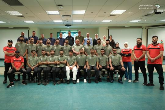 اتحاد الكرة يفتتح دورة مدربي المستوى الثالث الآسيوية في جامعة بيرزيت