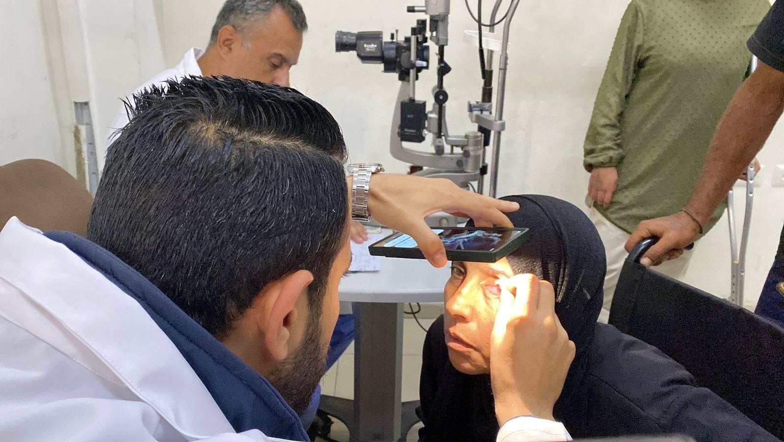 المبادرة تهدف إلى التخفيف من الآثار النفسية والجسدية للمرضى وتحسين جودة حياتهم في ظل صعوبة العلاج خارج القطاع