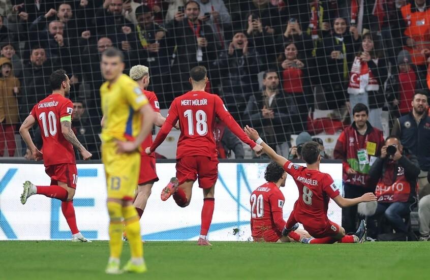 هدف كاديوغلو يمنح الأتراك بطاقة العبور وانتظار مواجهة حاسمة أمام الفائز من سلوفاكيا وكوسوفو