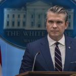 انتقادات أميركية حادة لوزير الحرب هيغسيث بعد مؤتمر صحفي حول وقف إطلاق النار