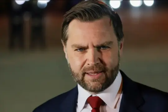 نائب الرئيس الأميركي يحذر إيران من الإخلال باتفاق وقف إطلاق النار قبل محادثات باكستان