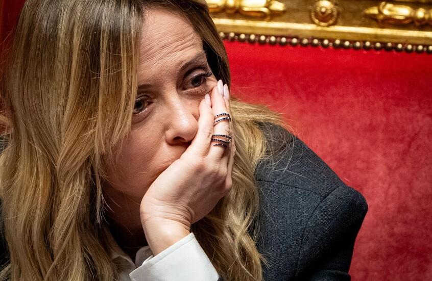 رئيسة الوزراء الإيطالية تدافع عن دعوات بابا الفاتيكان للسلام وسط تصاعد التوتر بين واشنطن والفاتيكان