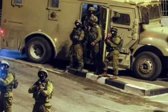 الاحتلال يغلق مناطق في بيت لحم ويقتحم حوسان والدهيشة وسط إطلاق قنابل الصوت والغاز