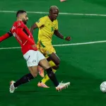 محمد صلاح يقود مصر لفوز صعب على زيمبابوي في كأس أمم إفريقيا