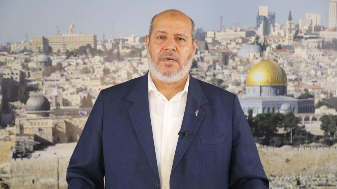 الحية في عزاء نجله يؤكد استمرار المقاومة ويربط استهداف العائلات بمحاولات التأثير على المفاوضات