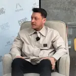مسعود أوزيل يهاجم "فيفا" و"يويفا" ويتهمهما بازدواجية المعايير تجاه إسرائيل وروسيا