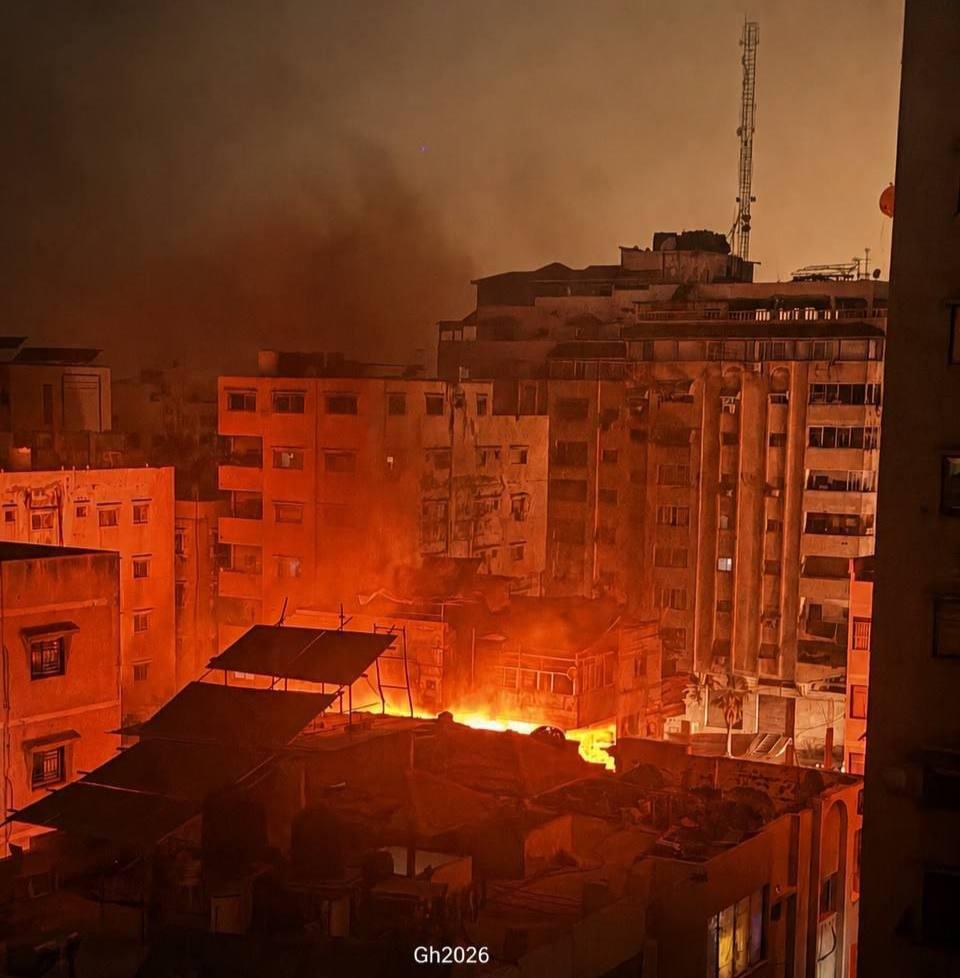 قصف منازل واستهداف مركبة مدنية بمدينة غزة وإطلاق نار كثيف شرق التفاح يرفعان حصيلة ضحايا خروقات الهدنة إلى 880 شهيداً