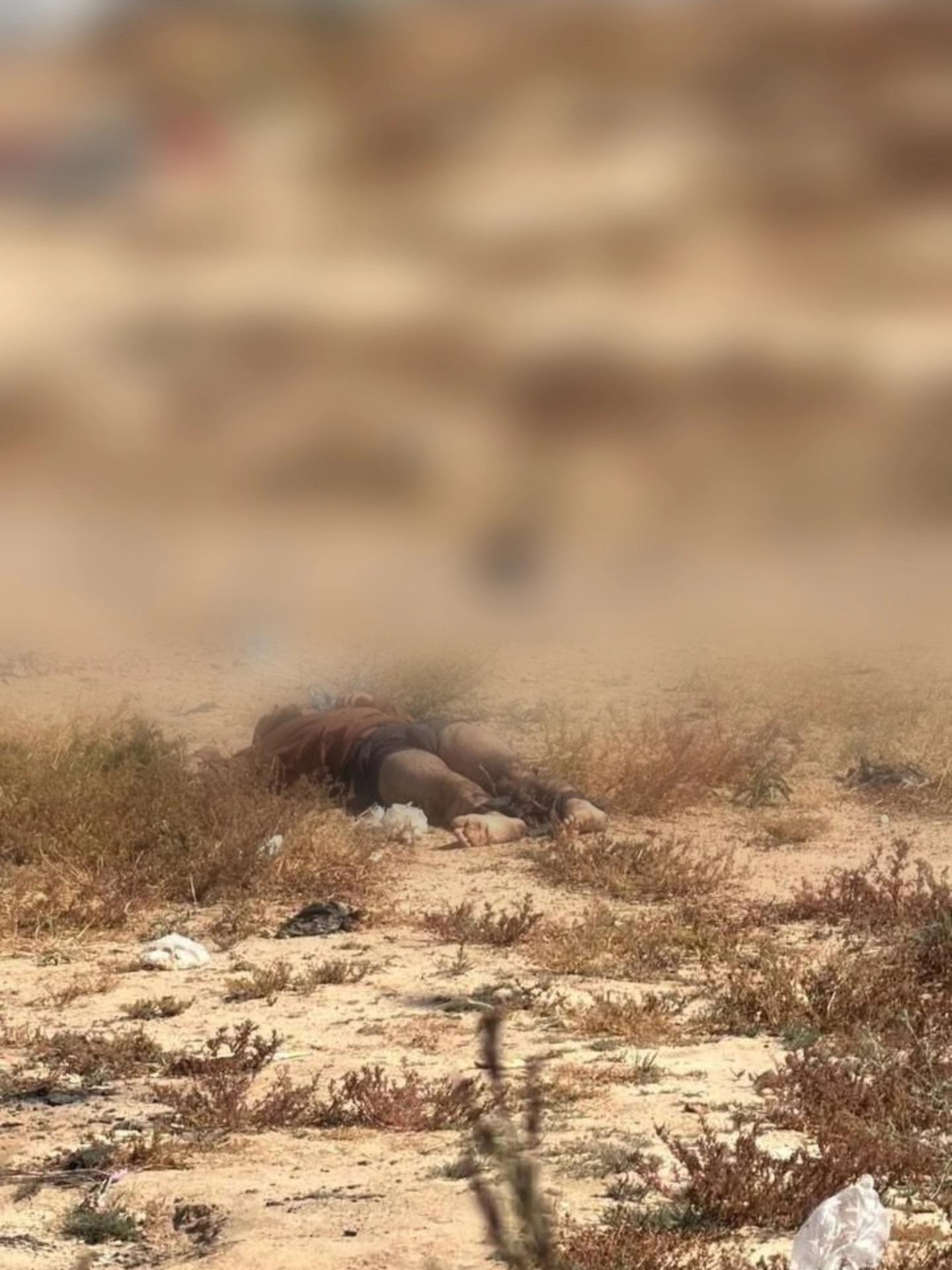 استهداف منطقة الشاليهات غرب الزوايدة.. وضحايا ما زالوا تحت الأنقاض وسط صعوبات في عمليات الإنقاذ