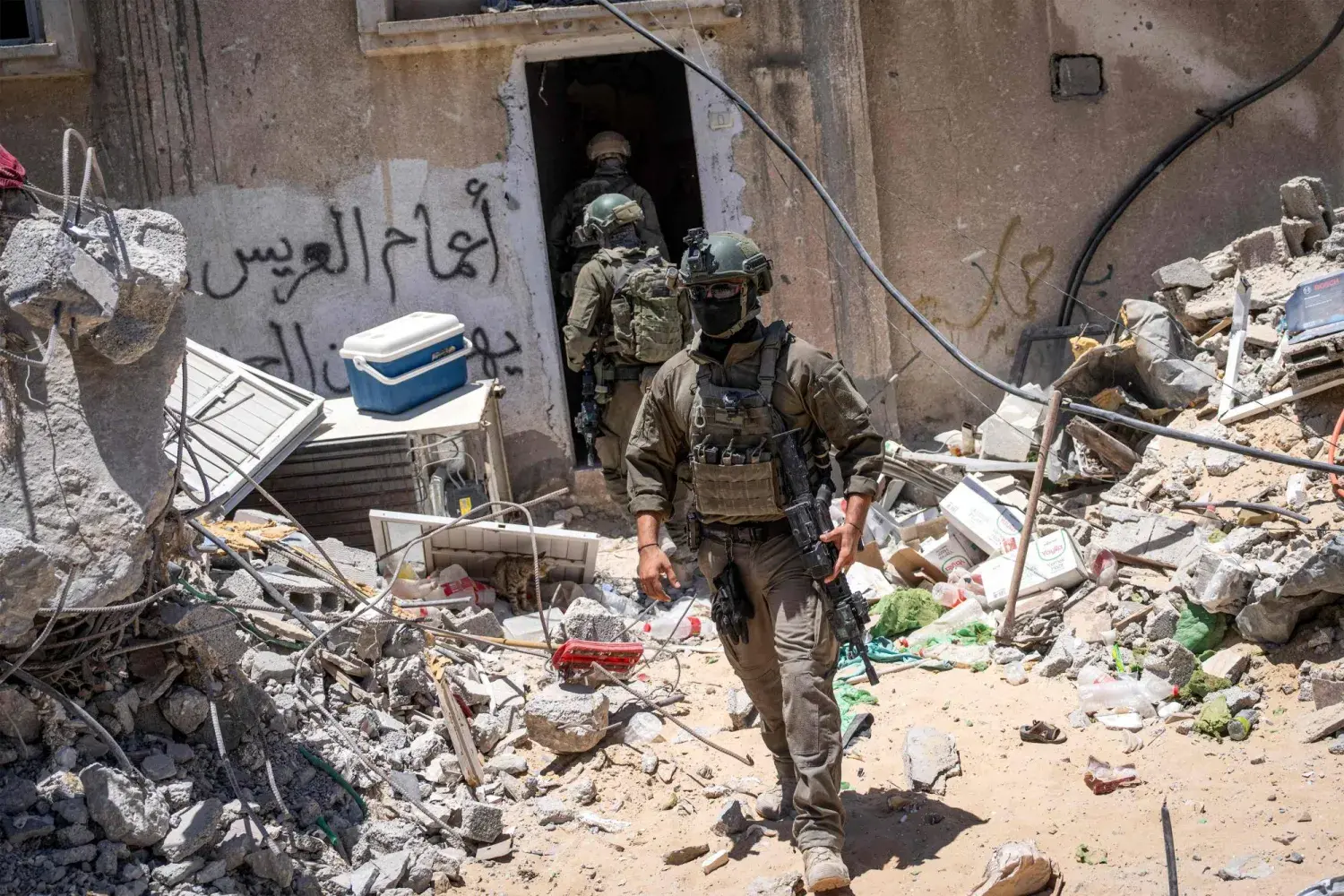 جنود من جيش الاحتلال الإسرائيلي يروون في فيلم وثائقي عن إطلاق النار دون مبرر وتسميات عشوائية لمن كان عدوًا