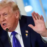 ترامب يفتح الباب أمام حوار محتمل مع إيران ويستعرض نتائج العمليات العسكرية