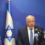 ليبرمان: أي اتفاق مع إيران “كارثة” وإسرائيل تحولت إلى “جمهورية موز”