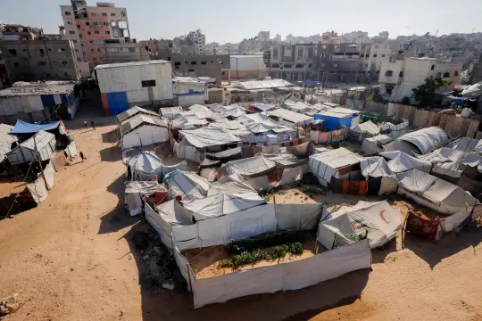تقرير أممي: نحو مليون نازح في غزة يعيشون في خيام مع دخول صيف وسط نقص حاد في الإيواء