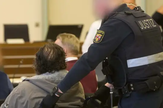 أول قضية موسعة حول فظائع مخيم اليرموك تكشف انتهاكات وعمليات قتل خلال حصاره