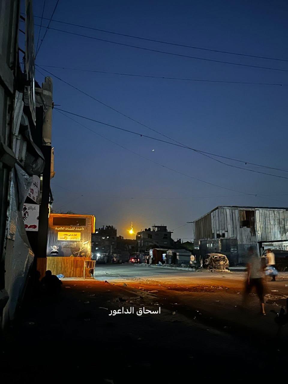 القصف يتركز في خان يونس ودير البلح ومدينة غزة وسط استمرار العمليات العسكرية وانتشال رفات 112 شهيدًا من أنقاض الصبرة