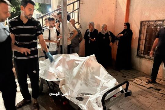 شهيدان وعدة إصابات في قصف إسرائيلي استهدف مركبة مدنية جنوب غرب مدينة غزة