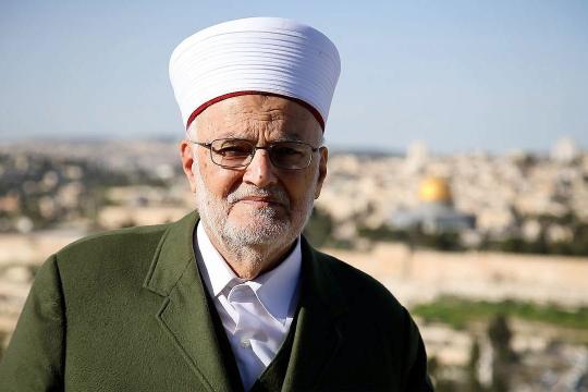 عكرمة صبري: إجراءات الاحتلال في الأقصى تستهدف فرض الهيمنة وسحب صلاحيات الأوقاف