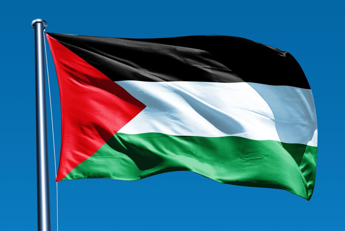 أكدت أن الحوار والدبلوماسية هما السبيل الأمثل لحل الأزمات وجددت دعوتها لإنهاء الحرب وتحقيق السلام العادل في الشرق الأوسط