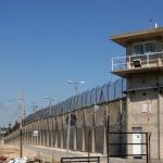 هيئة الأسرى تحذر من تدهور أوضاع المرضى والجرحى في "عيادة سجن الرملة"