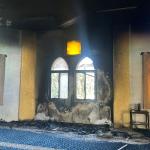 مستوطنون يقتحمون مسجدًا في سلفيت ويدنسون حرمته شمالي الضفة الغربية