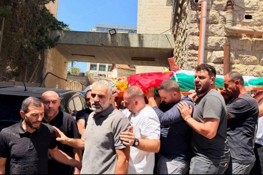 تشييع جثمان الطفل سليم فقهاء في سنجل بعد احتجاز إسرائيلي دام 5 أشهر
