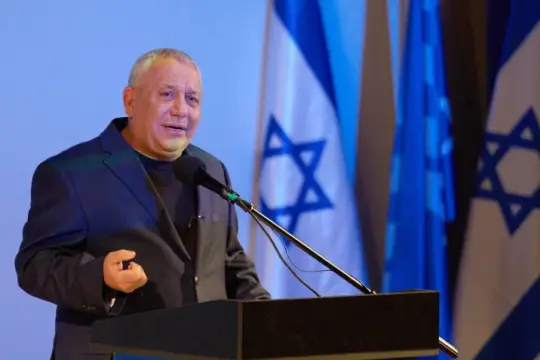 أيزنكوت يتعهد بمواجهة عنف المستوطنين في الضفة ويتهم سموتريتش وبن غفير بتوفير الغطاء له
