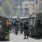 قوات الاحتلال تقتحم نابلس وتعتقل شباناً في قلقيلية وسط اعتداءات للمستوطنين