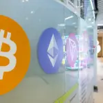 بتكوين تتذبذب بعد موجة صعود مؤقتة وسط توقعات متباينة للأسعار