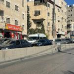 اعتقال شاب قرب مخيم قلنديا وتشديد إسرائيلي على حواجز القدس