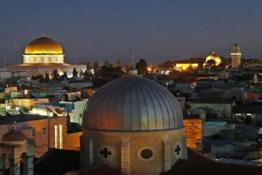 إعادة فتح المسجد الأقصى وكنيسة القيامة بعد 40 يوماً من الإغلاق الإسرائيلي
